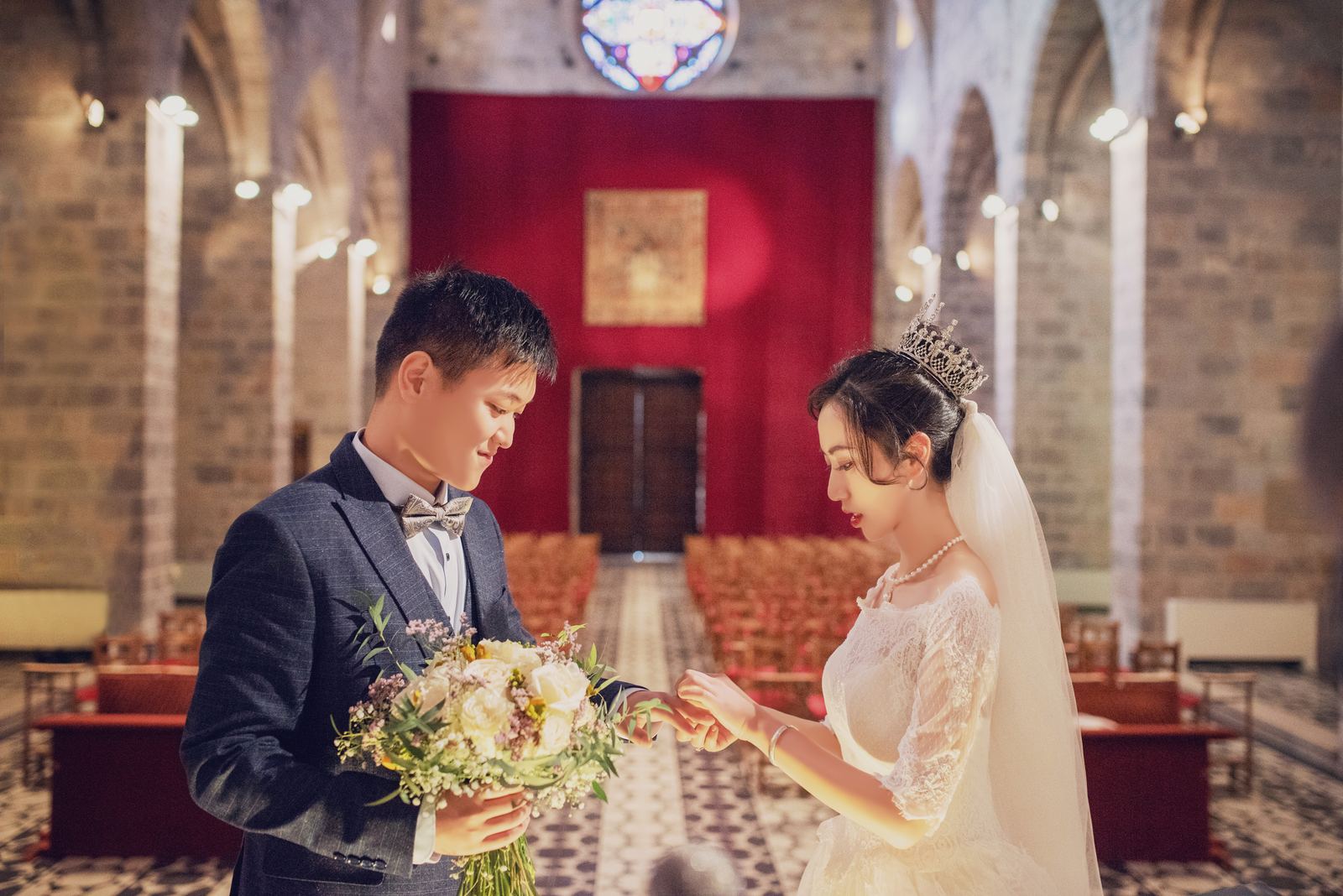 佩拉拉达城堡婚纱照 - 巴塞罗那